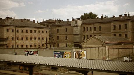 Muklové za zdmi nechvaln proslulé vznice v Uherském Hraditi dostávali od StB