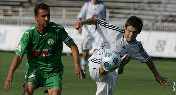 Hradec Králové - Hluín: domácí Václav Pila (vpravo) a Peter Drozd