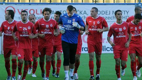 Fotbalisté Hapoelu Tel Aviv na tréninku