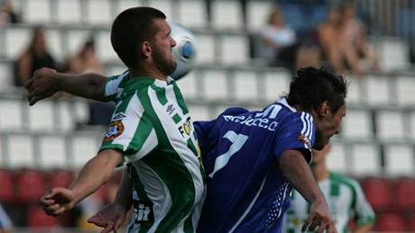 Olomouc - Bohemians 1905: domácí Michal Ordo (vpravo) a Martin Cseh