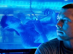 V Cameronov filmu Avatar se z vojka stane mimozeman.