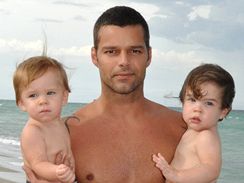 Ricky Martin a jeho dvojata Matteo a Valentino
