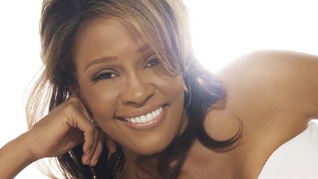 Whitney Houston vydává sedmé adové album s názvem I Look To You.