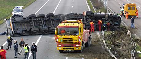 Nehoda kamionu na dálnici D1. Ilustraní foto.