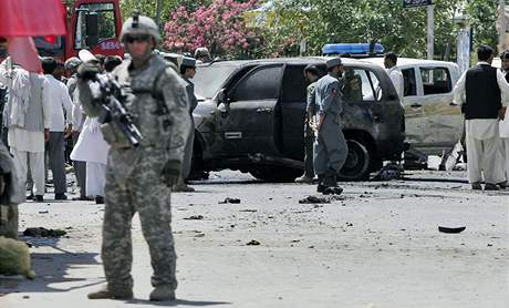 Výbuch v afghánském Materlamu si vyádal desítky obtí (2. záí 2009)
