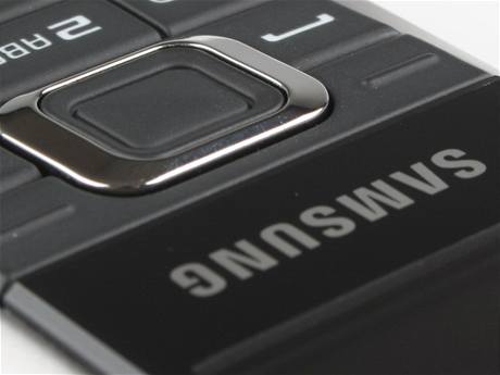 Recenze Samsung E1120 detail