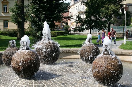 Nmecko, Sask vcarsko, Bad Schandau. Cestou k tramvaji stoj za krtkou zastvku i zdej lzesk park