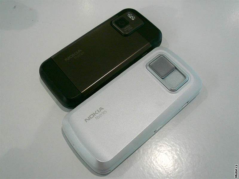 Nokia N97 mini na veletrhu Nokia World