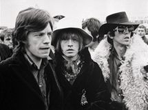 Rolling Stones v roce 1967 (zleva Mick Jagger, Brian Jones, Keith Richards)