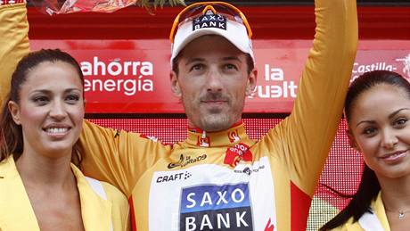 Vuelta 2009: Fabian Cancellara ve zlatém trikotu pro vedoucího jezdce