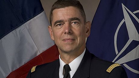 Francouzský generál Stéphane Abrial