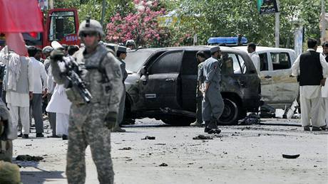 Výbuch v afghánském Materlamu si vyádal desítky obtí (2. záí 2009)