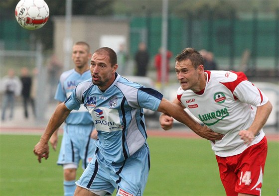 Ústí nad Labem - Zlín: domácí Pavel Duban (vlevo) a zlínský Karel Kroupa.