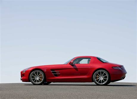 Mercedes SLS AMG Gullwing