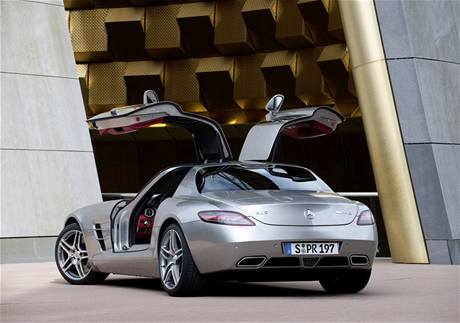 Mercedes SLS AMG Gullwing