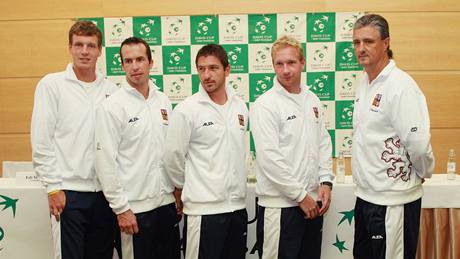 Tomáš Berdych, Radek Štěpánek, Jan Hájek, Lukáš Dlouhý a Jaroslav Navrátil při losu semifinále Davisov poháru v Chorvatsku Tomáš Berdych, Radek Štěpánek, Jan Hájek, Lukáš Dlouhý a Jaroslav Navrátil při losu semifinále Davisov poháru v Chorvatsku