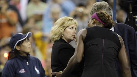 Serena Williamsová v debat s rozhodími