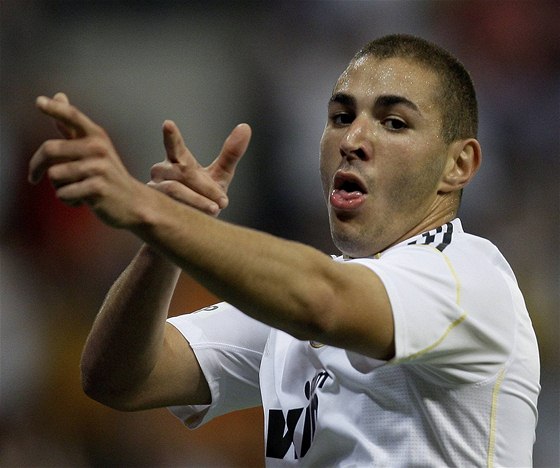 Real Madrid: útoník Karim Benzema se raduje z gólu