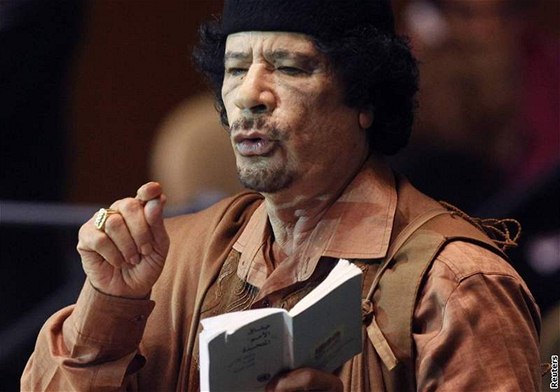 Muammar Kaddáfí nedávno v OSN navrhl