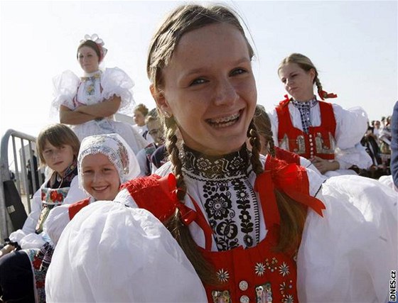 V bystici nad Perntejnem  v nedli vyvrcholí tradiní hody. Ilustraní foto