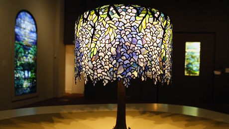 Z výstavy Louis Comfort Tiffany, Barvy a svtlo