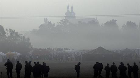 Ráno byla Stará Boleslav zahalena do mlhy.