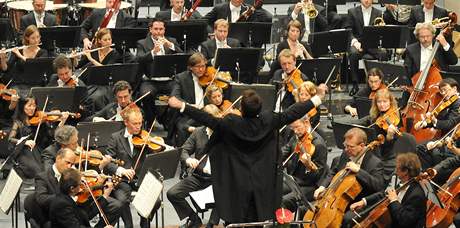 Stuttgarttí filharmonici v Janákov opee v Brn zahájili slavnostním koncertem festival Moravský podzim