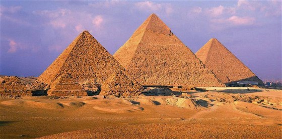 Do Egypta míí kadým rokem mén turist, vlád chybí peníze na údrbu a restaurování památek. Ilustraní foto