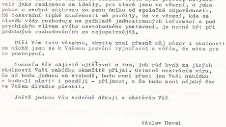 Václav Havel na snímku z 26. kvtna 1978. Jako mluví Charty 77 byl ped rokem ve vazb. Do vzení se brzy vrátí - po procesu se leny VONS.