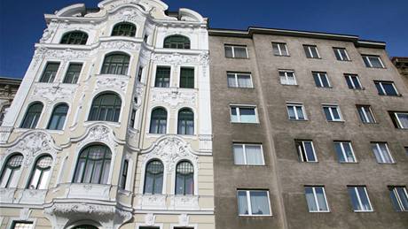 Pedevím samoivitelé a lidé bez partner si nemohou ve Vídni drahé bydlení dovolit