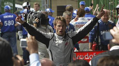 Jenson Button slav titul mistra svta 2009