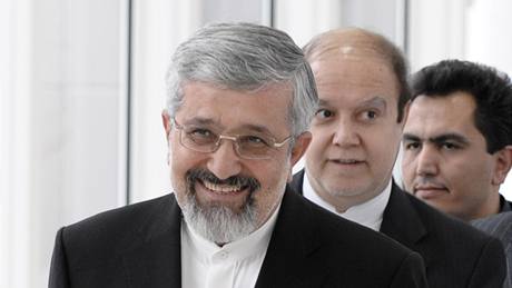Íránskou delegaci vede velvyslanec pi Mezinárodní agentue pro atomovou energii  Ali Asghar Soltanieh (19.10.2009)