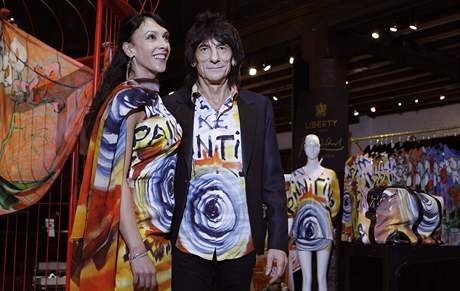 Ronnie Wood pedstavil svoje módní modely