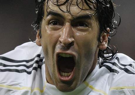 Real Madrid : Raul Gonzalez