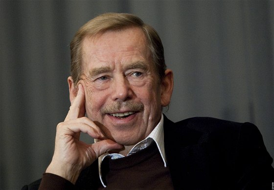 Václav Havel u nael herce pro filmové Odcházení. V plejád hvzdných jmen nechybí ani jeho manelka Dagmar.
