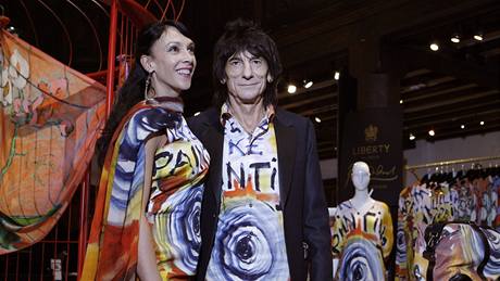 Ronnie Wood pedstavil svoje módní modely