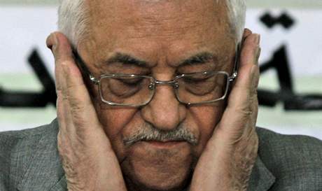 Abbás nechce o míru slyet, dokud mu Izrael nevyhoví. Izrael zas eká, a ho Palestinci uznají.