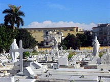 Kuba, Havana. Necropolis de Cristobal Coln