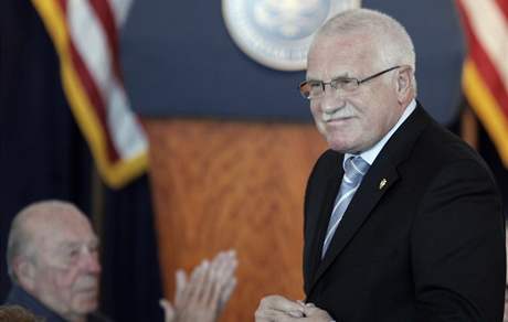 Václav Klaus varoval, e nkteí lidé stále bojují staré bitvy proti komunismu a Brenvovi.