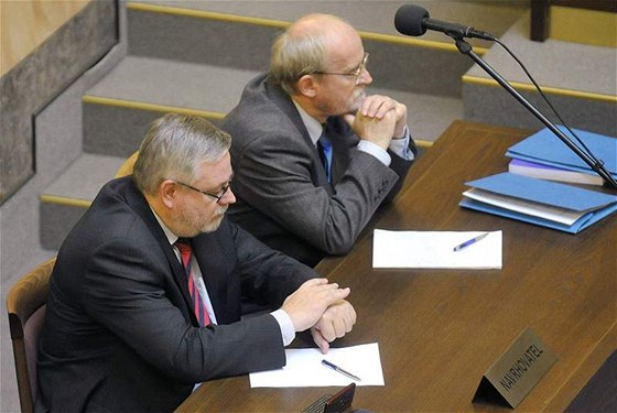 O senátorské keslo se za obvod Beroun znovu uchází i Jií Oberfalzer z ODS (na snímku vlevo).