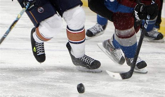 Hokejoví nadenci usilují o to, aby se v Jeseníku opt mohl hrát soutní hokej. (Ilustraní snímek)