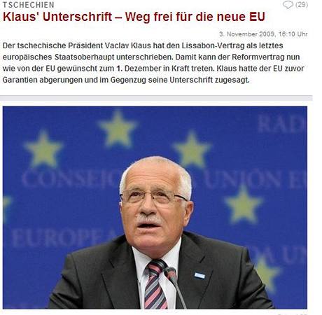 Zprva o podpisu prezidenta Klause v denku Die Welt (3. listopadu 2009)