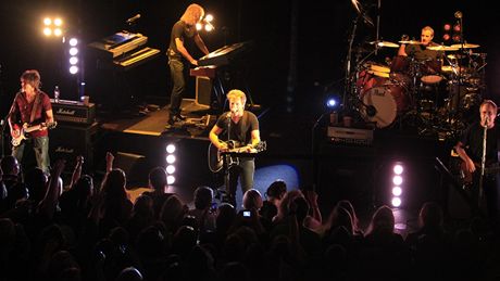 Bon Jovi pi londýnském vystoupení