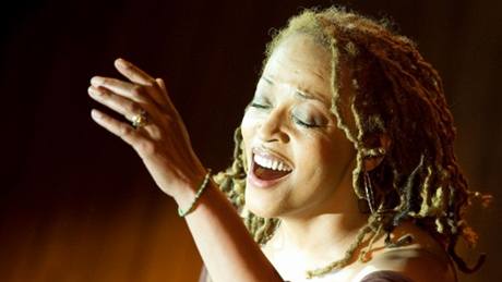 Cassandra Wilson (Praha, 31. 10. 2009)