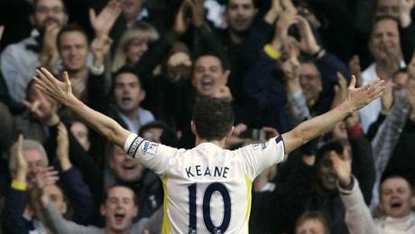 Robbie Keane me mít radost. Poprvé v kariée si zahraje na mistrovství Evropy. Pokud tedy Irsko neztratí luxusní náskok.