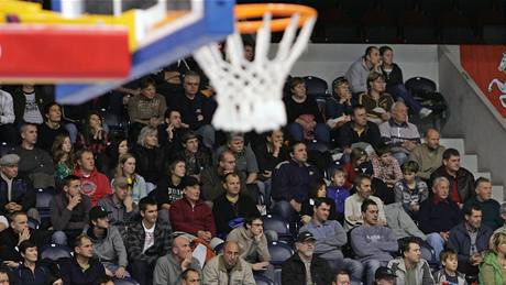 basketbaloví fanouci v Padrubicích