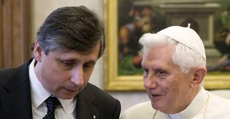Premiér Jan Fischer na návtv u papee Benedikta XVI. (14. listopadu 2009)