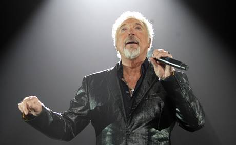 Tom Jones vystoupil podruhé v esku