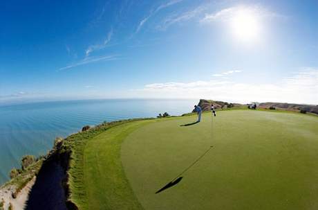 Golfové hit Cape Kidnappers - Nový Zéland.