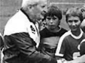 LEOPOLD ŠŤASTNÝ. V letech 1949 až 1951 vládl československé lize se Slovanem Bratislava. K rakouskému titulu přivedl také Innsbruck.